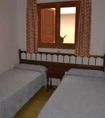Charlys Hotel