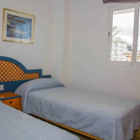 Charlys Hotel 2*